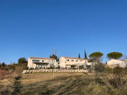 Loft with a View in Malaucène, Short Walk to the Town Center