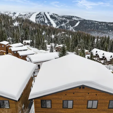 Delightful 4-bedroom ski condo in Schweitzer, Idaho