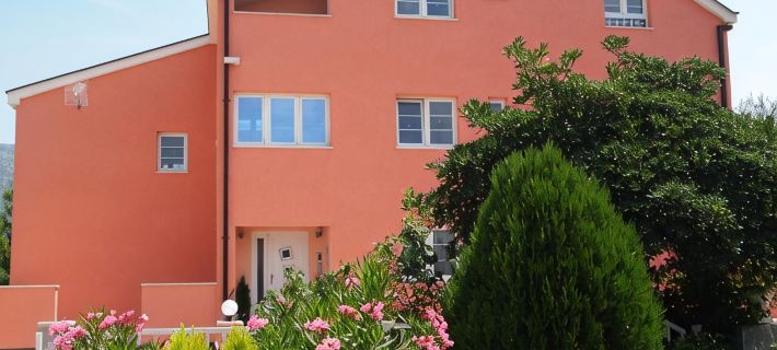 Apartments Villa Rea Hotels in Оребич