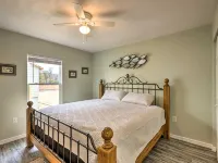 Family-Friendly Home, Walk to Steinhatchee River!