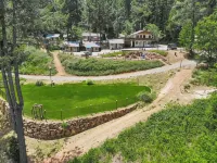 Lakeview Country Cabin ~ Studio w/ 2 Queen Beds
