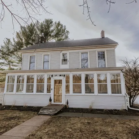 Riverside Historic Home Near Downtown, Wineries, Hiking