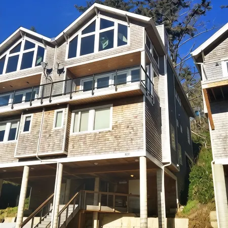 AMAZING OCEAN VIEW LUXURY Beach Home           !The Skyscraper!  Netarts