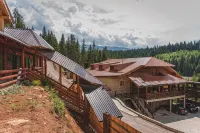 Jela Natural Resort Hotels in 