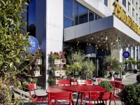25Hours Hotel Duesseldorf Das Tour Hotels near Hamm