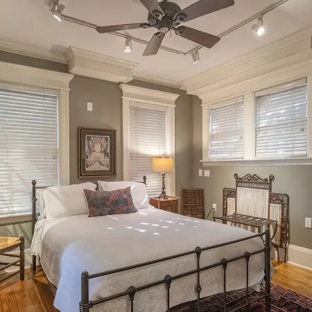Southern Elegance in Heart of Memphis