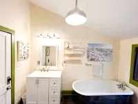 Private Mountain Retreat near Hot Springs & Appalachian Trail