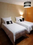 Quinta do Guerra, Villa with private pool, jacuzzi and tennis court.