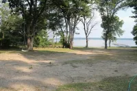 Lakefront Beach House Retreat - Escape to Nature! - 3 estrellas