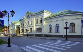 Двор Подзноева (Главный Корпус)