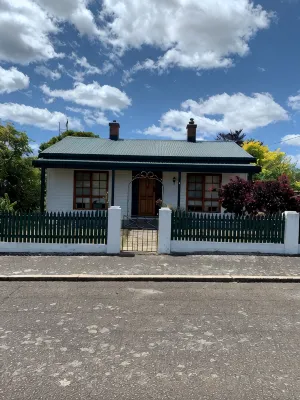 Much Loved Period Cottage