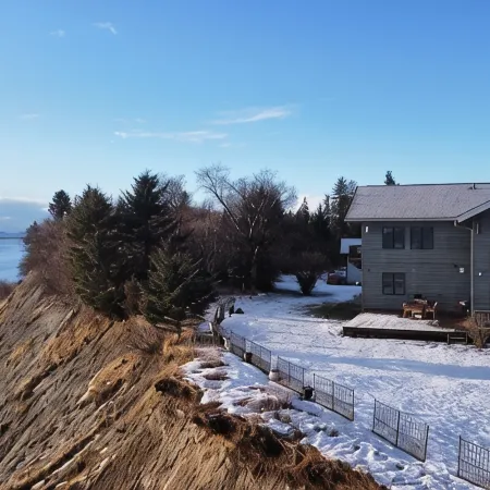Bay Bluff Haven:  Ocean, Glacier, & Wildlife View