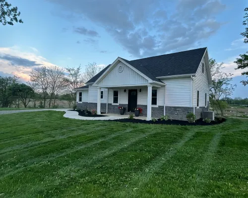 Koop Creek Home.  A charming, quiet country home near St. Mary's and New Bremen. Hotele w: Auglaize County