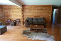 The Shack, An exquisite 3 bed room log cabin.