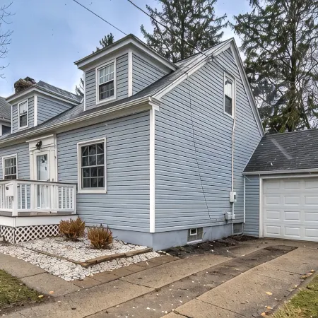 Great location to MSU! Charming 3 bedroom, 2.5 bathroom house.