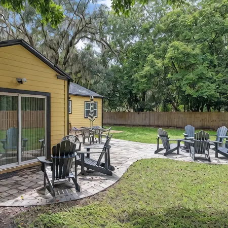 Cottage By UF - Walk to Stadiums, Campus and Midtown