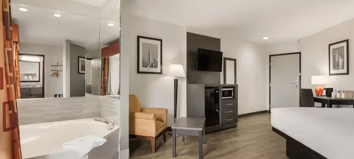 Quality Suites I-44 Hôtels à&nbsp;: Tulsa