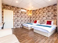 SUAO Backpackers Hotels near Su-Au Cold Spring