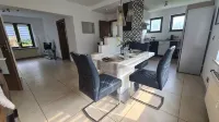 Schöne Ferienwohnung mit Eigener Terrasse und Garten - ห้องครัว