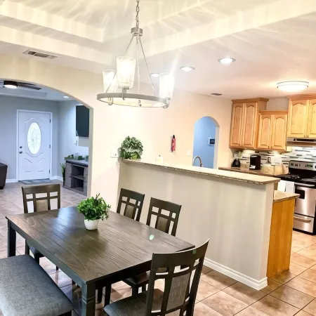 Charming 4beds/2bath Entire Home