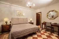 Anzolo Palace - Rooms & Apartments - homestay
