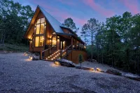 NEW! A Hidden Waterfall Oasis Is Tucked Behind This Luxury Broken Bow Cabin - Gym