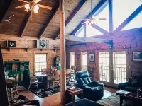 Rugged and Rustic Tennessee Mountain Cabin With Loft - Chalets