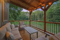 Modern Rustic Retreat ~Newly Built with Hot Tub and EV Charger, ~6mi to Ash Cave