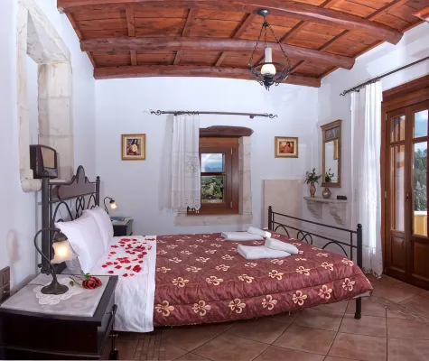 Private villa with private pool and amazing view in an unspoilt environment