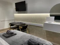 Le petite Central Studio Apartments - Apartment