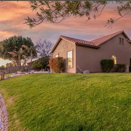 Waterfront in Ocotillo, 4Br, 2BA, Heated Pool