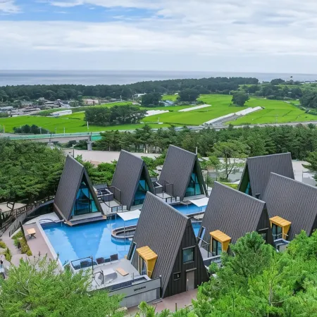 Pohang Peridot Pool Villa N Pool Glamping