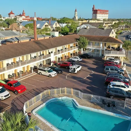 Historic Waterfront Marion Motor Lodge in Downtown St Augustine Отели в г. Сент-Огастин