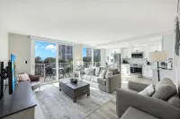 Relaxing 1 BR condo w/pool & steps to the beach - Beach