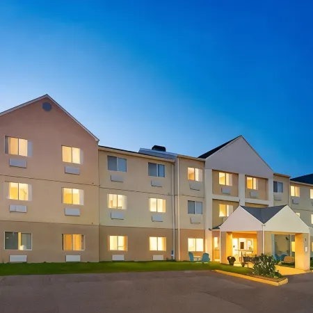 AmericInn by Wyndham Duluth
