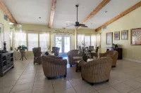 Unique Coastal Retreat W/2 Kings - ติดทะเล