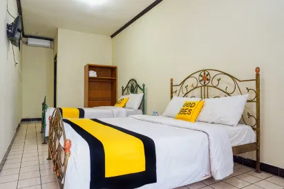 Hotel Astria Graha