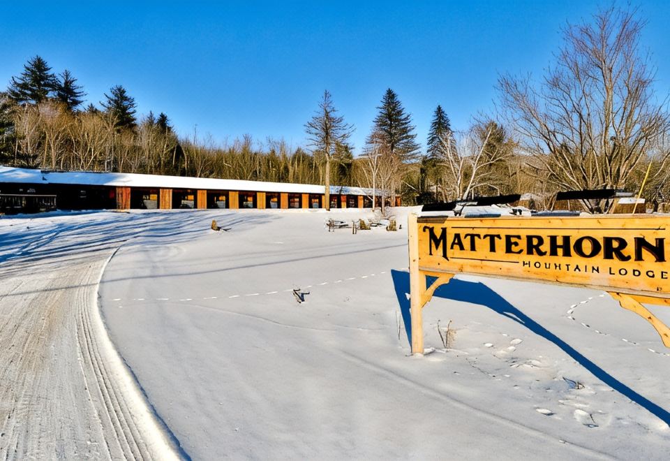 Matterhorns Hunter Lodge - Housity