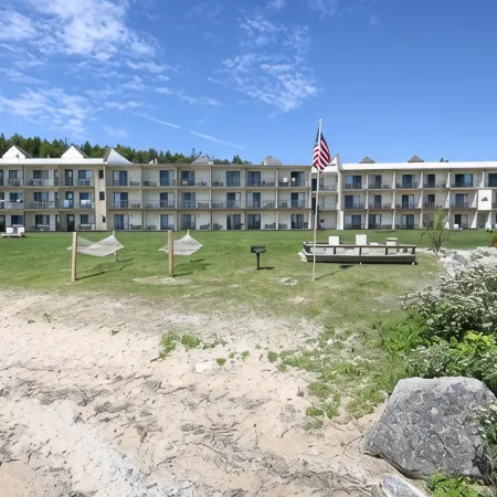 AmericInn by Wyndham Saint Ignace Lakefront