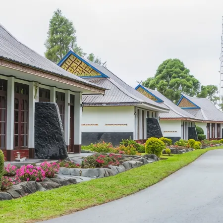 Brastagi Cottage