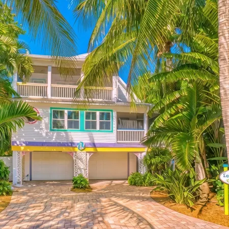 Lollipop 3 Bedroom Home by Redawning Hotele w: Captiva