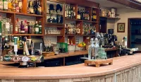 Northover Manor Hotel - bar