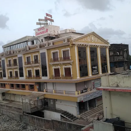 Hotel Grandeur