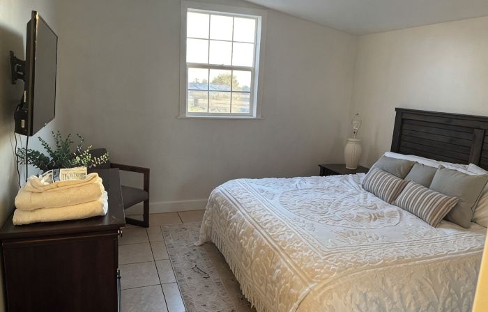 Quiet apartment at the mouth of meadow mountains.  Located right off of i15.