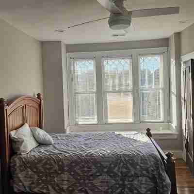 Charming Historic Retreat in the heart of Old Town East - Walk to Downtown. Rooms