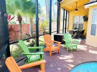 Shadow Bay Luxe Home with a Private Screened Pool near Universal Studios.