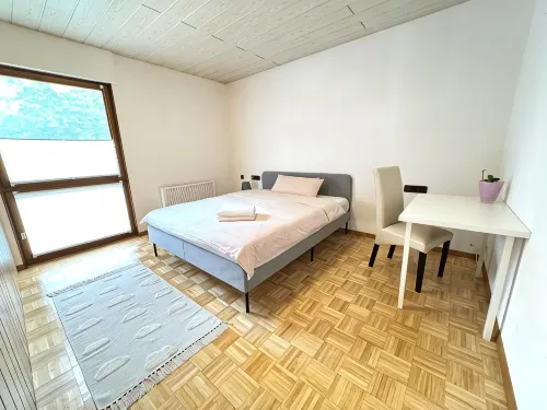 H&H Home-Quite and Cozy Central Apartment Near Park in Sindelfingen