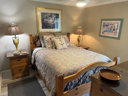 Welcoming One Bedroom Ground Floor condo with WiFi in charming Carpinteria