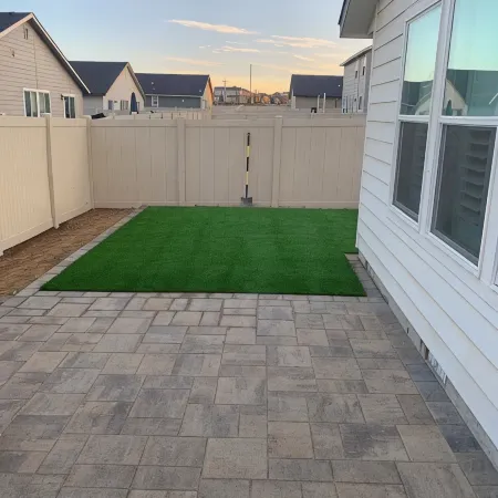 Spacious 4 bedroom 2 bath home in Nampa sleeps 10