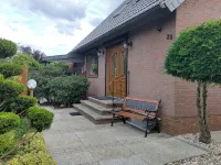 Sunny vacation home with separate entrance - 3-stjärniga